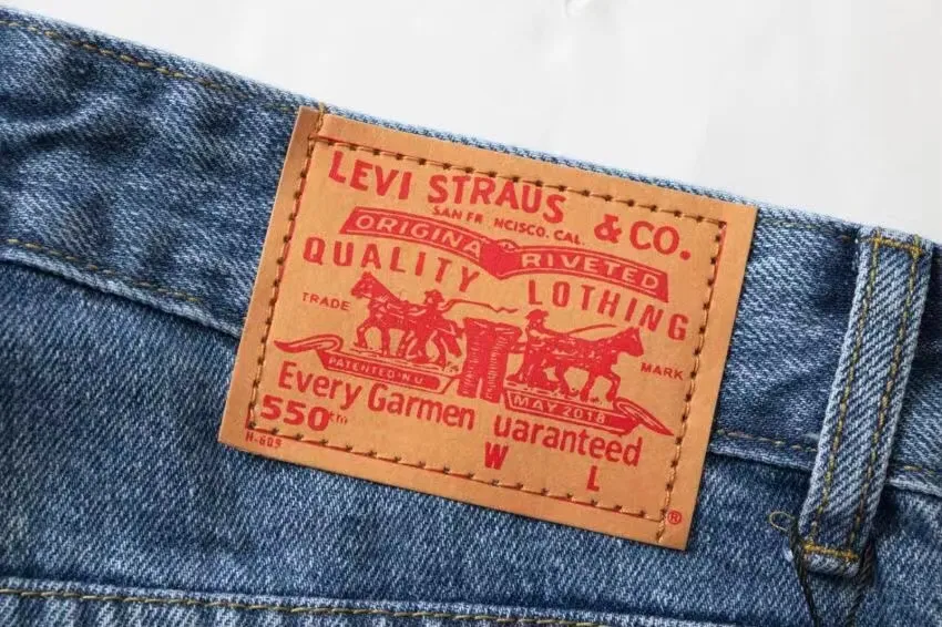 P220 model number: H258 Chrome HeartsSS22 Chrome Hearts Miami limited cross patch blue cross print jeans Size: S-XL